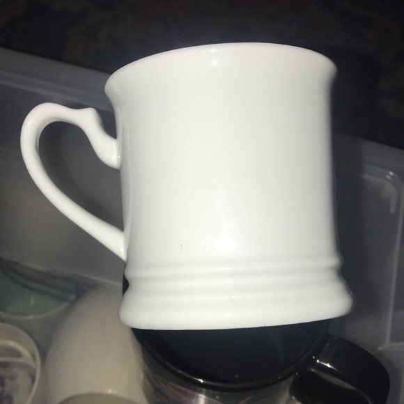 Williams Sonoma Monogramed T mug in Black and white - Picture 3 of 6